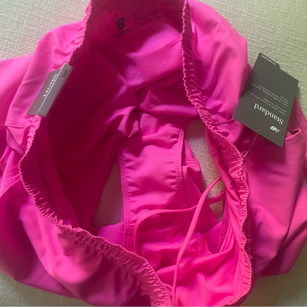 NWT New Balance Women’s Hot Pink Athletic Shorts - Picture 3 of 4